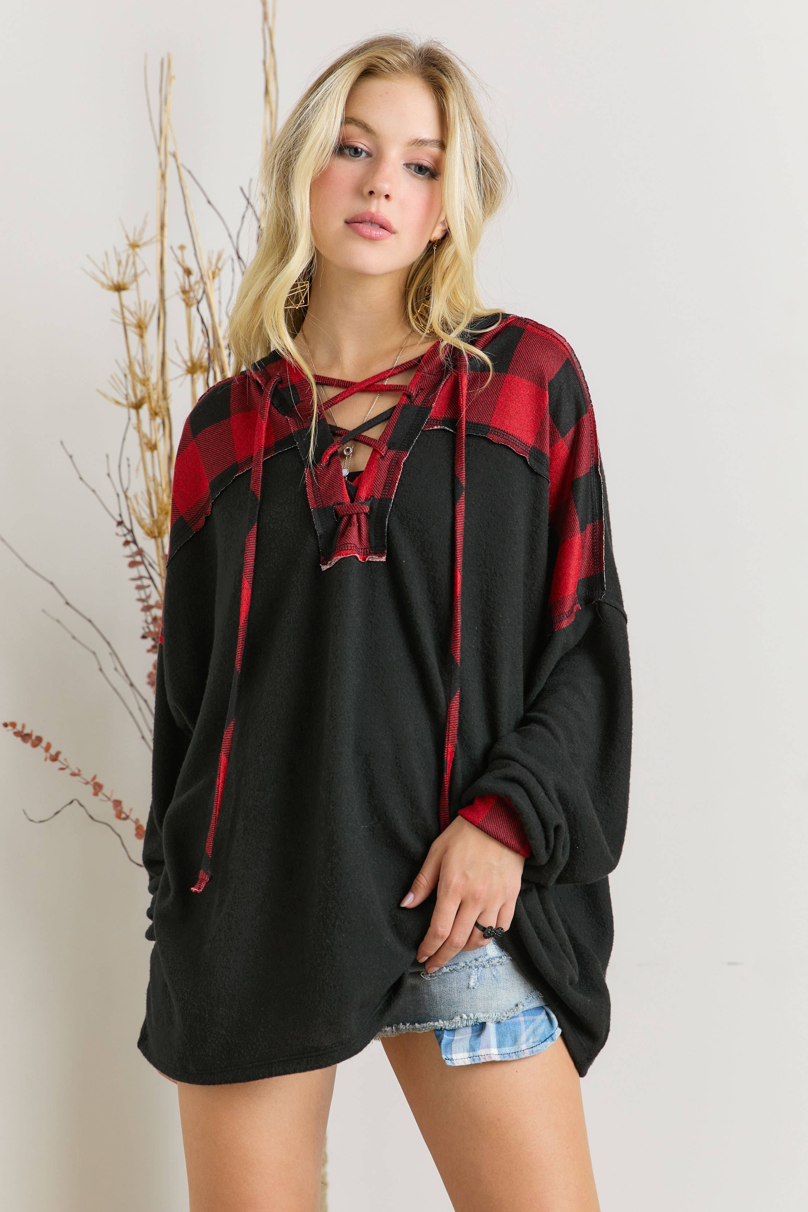 CRISS CROSS STRING TIE NECK HOODIE
