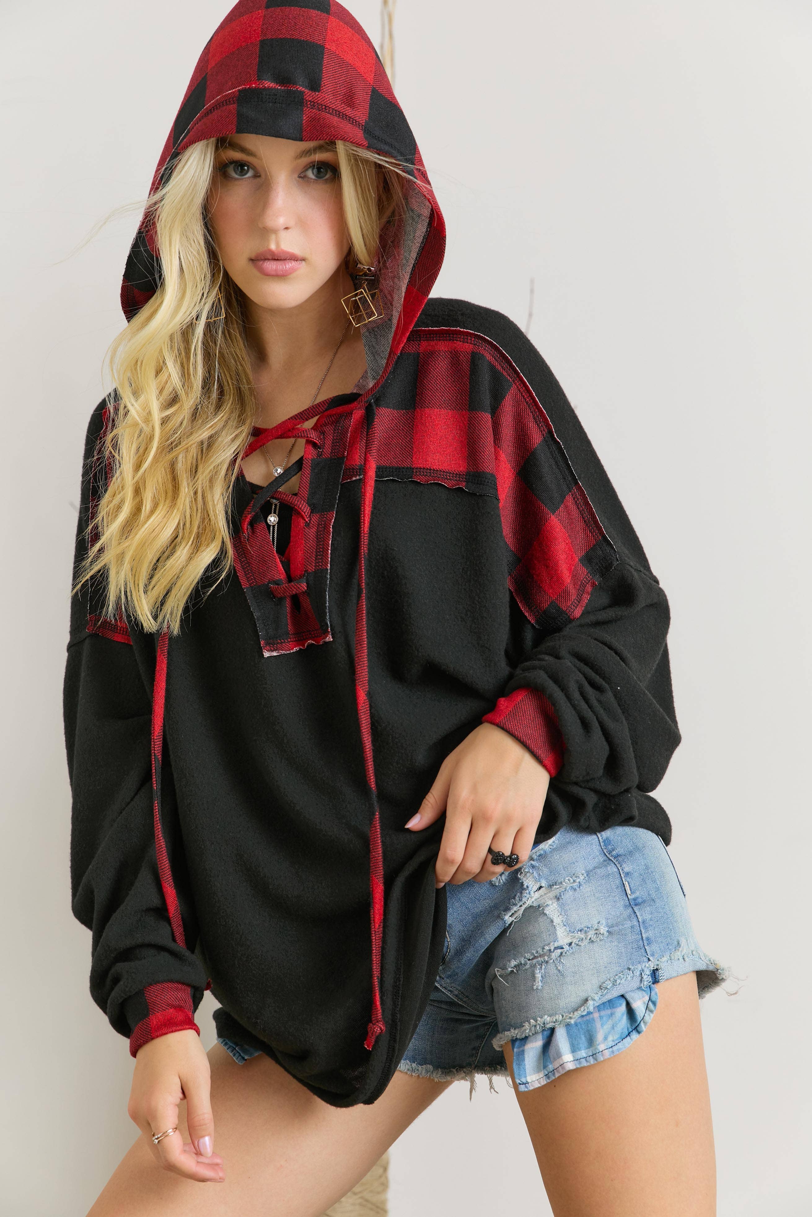 CRISS CROSS STRING TIE NECK HOODIE